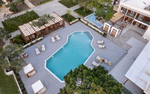 Bazén v ubytování The Mini Resort nebo v jeho okolí