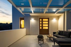 A seating area at Villa Elesia