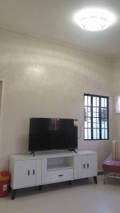 Fotografie z fotogalerie ubytování Peaceful Haven in Hermosa, Philippines - Entire House for Rent v destinaci Hermosa