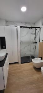 Et badeværelse på Apartamento TERRACEO CANGAS