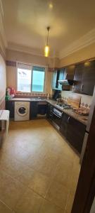 Köök või kööginurk majutusasutuses 2 bedrooms apt Ricoflores Mimosa