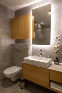 Kúpeľňa v ubytovaní DivciCasa apartments Divčibare + 37 fotografií