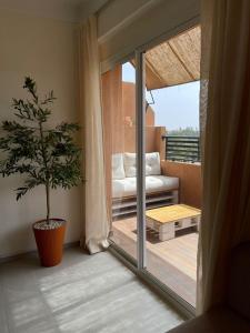 Posezení v ubytování KL Home- au cœur du centre ville moderne