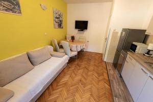 Kuchyňa alebo kuchynka v ubytovaní Apartman Boris