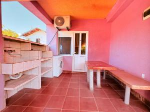 Cucina o angolo cottura di Shkreli Apartments
