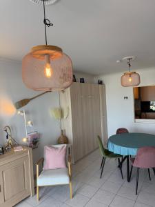 A cozinha ou kitchenette de Zeezicht Studio Delphine