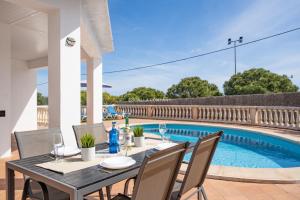 Φωτογραφία από το άλμπουμ του Villa Vergara σε Cala'n Porter +11 φωτογραφίες