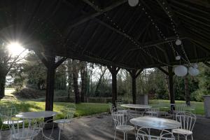 Zahrada ubytování LOGIS-Hôtel-Restaurant La Gentilhommière