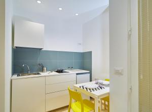 Η κουζίνα ή μικρή κουζίνα στο SalDimora