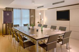 Οι επιχειρηματικές εγκαταστάσεις ή/και οι αίθουσες συνεδριάσεων στο NH Pisa