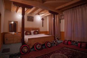 Imagem da galeria de KOH E QAF HUNZA em Hini