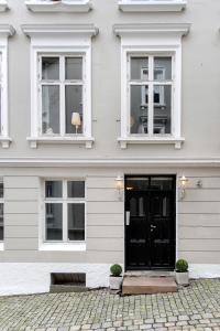 Η πρόσοψη ή η είσοδος του Charming Apartment, Walk to Everything in Bergen