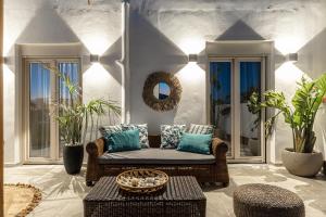 Istumisnurk majutusasutuses Mythodea Luxury Villa