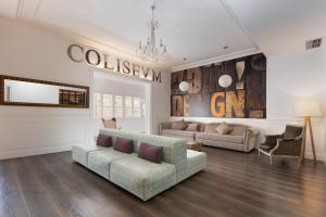 Posezení v ubytování Enjoybcn Coliseum Apartments