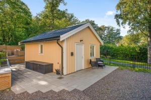 Budova, kde se vila nachází + 11 fotografií