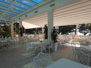 En restaurant eller et spisested på Hotel Villa Bacchus