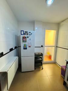 Кухня или мини-кухня в Apartamento cerca Playa de Aguadulce

