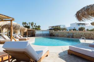 Bazén v ubytování Paradise Hotel nebo v jeho okolí