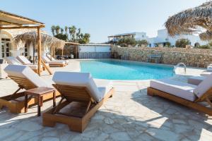 Bazén v ubytování Paradise Hotel nebo v jeho okolí
