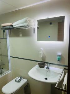 Ванная комната в Apartamento cerca Playa de Aguadulce
