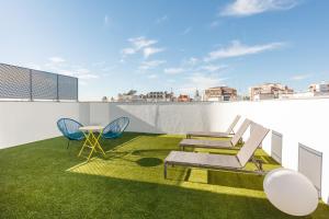 Foto dalla galleria di Java - 3 bedroom and shared pool in Almagro a Madrid