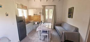 Gallery image of APHRODITE studios & apt with pool in Lákka