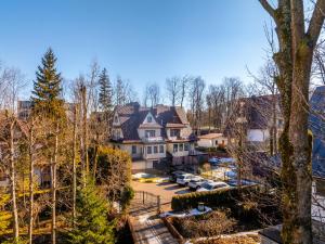 an aerial view of a house with a yard at Pokoje u Beaty in Zakopane
