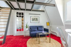 Photo de la galerie de l'établissement Duplex lumineux avec vue Tour Eiffel - Paris 7e, à Paris
