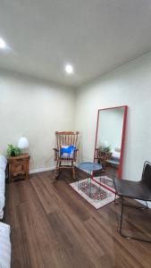 Galeriebild der Unterkunft 부산 2층 Qstay Loft in Busan