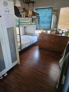 Gallery image of Fig House Students Artists Workers Dorm in Los Angeles
