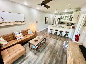 Køkken eller tekøkken på Dream Gruene Getaway - On River! - 9 Min Walk to Gruene Hall! - Close to Schlitterbahn