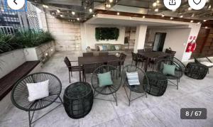 Studio com piscina no Casa Mauá的休息区
