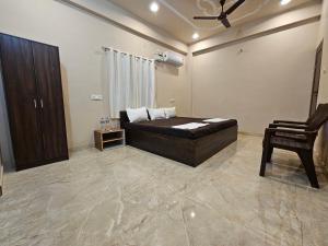Gallery image of Shree Kunj Inn in Varanasi +18 photos