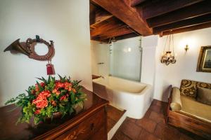 Χώρος καθιστικού στο Alfiz Hotel
