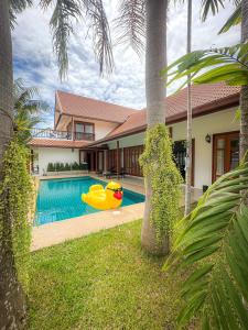 Πισίνα στο ή κοντά στο Baan Thai pool villa