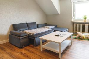 Posezení v ubytování 100 qm DG Wohnung 《Kehr wieder》Bexbach Saarland