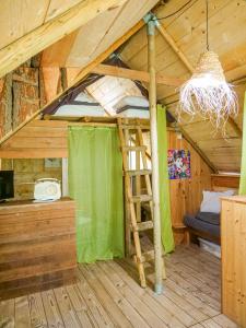 Fotografie z fotogalerie ubytování Lodges en Provence - Ecogîtes & Restaurant insolites v destinaci Richerenches