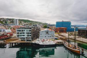 Φυσικό τοπίο κοντά σε αυτό το πλωτό κατάλυμα