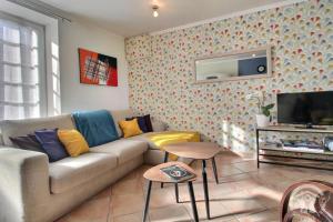 Μια τηλεόραση ή/και κέντρο ψυχαγωγίας στο Les hortensias