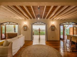 Uvita-ocean Views-large Pool-great Patio的休息区
