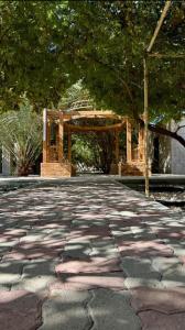 Φωτογραφία από το άλμπουμ του Villa farm with Huge facilities 2 pools σε Kalbā