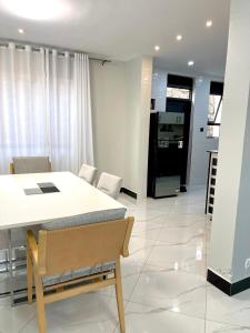 Kuchyň nebo kuchyňský kout v ubytování Prime nest properties