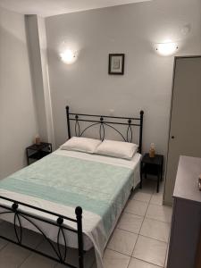 Gallery image of Wine & Olive Studio in Gerakini +10 photos