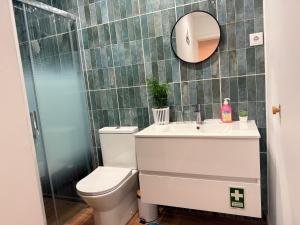 Koupelna v ubytování O Marinheiro 15A + 17 fotografií