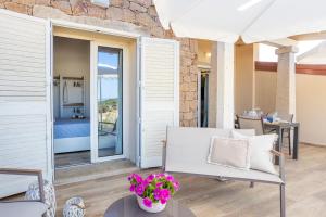Un balcón o terraza en Lovely Beach Suite 20 fotos más