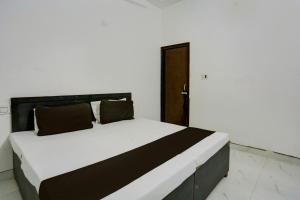 Gallery image of SPOT ON AMS SHINE Hotel And Restro in Bulandshahr
