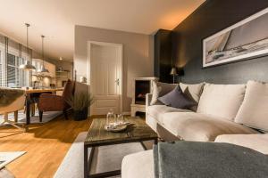 Köök või kööginurk majutusasutuses Luxury Apartment With Lagoon View In Loddin