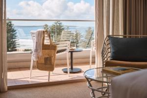 Rydges Cronulla Beachside的休息区