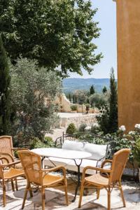 Gallery image of Domaine Egenia in Roussillon