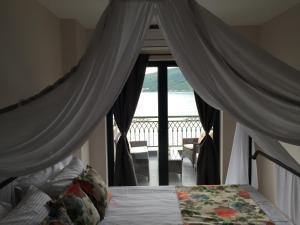 Foto dalla galleria di Apartments Seaside Baosici a Herceg-Novi